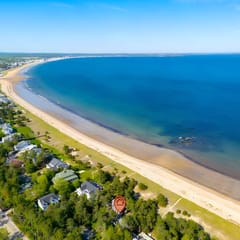 Bayview Beach Cottag
