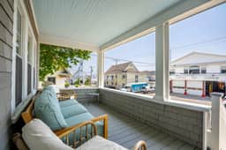 Sandpiper by the Sea - House & Cottage