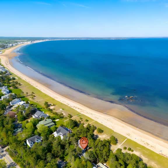 Bayview Beach Cottag - Image 1