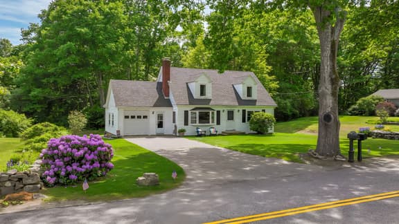 Cape Neddick Coastal Hideaway
